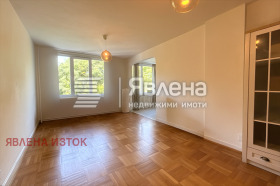 2 sypialnie Iwan Wazow, Sofia