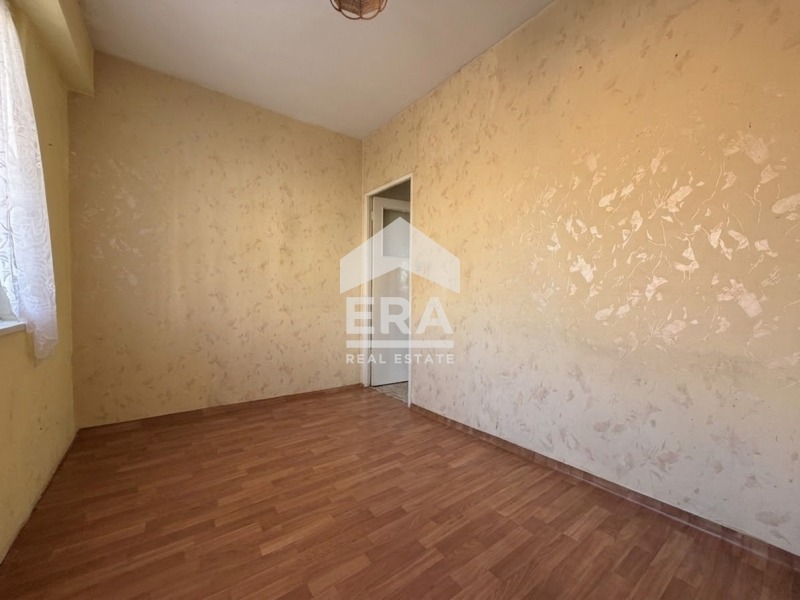 Продава 2-СТАЕН, гр. Русе, Чародейка - Юг, снимка 2 - Апартаменти - 55796243