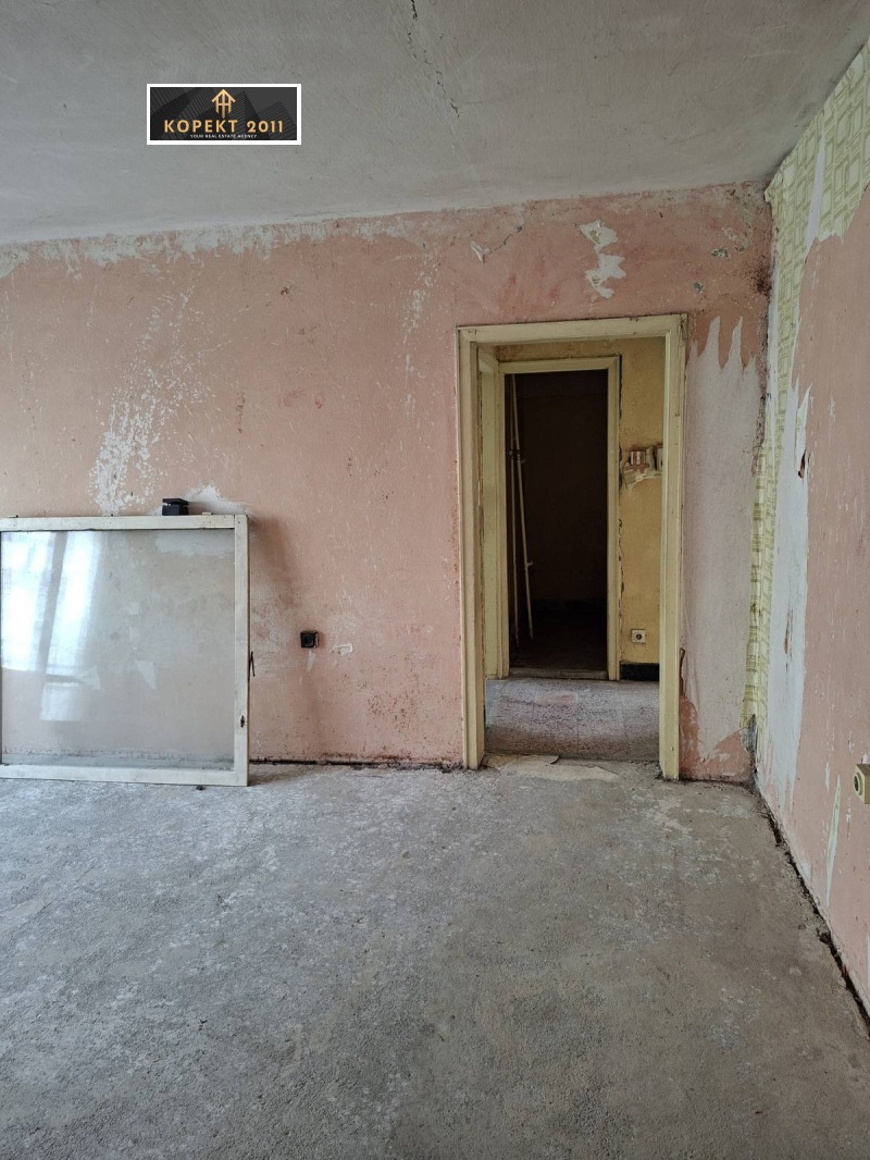 Продава 3-СТАЕН, гр. Русе, Здравец Изток, снимка 6 - Апартаменти - 53593224