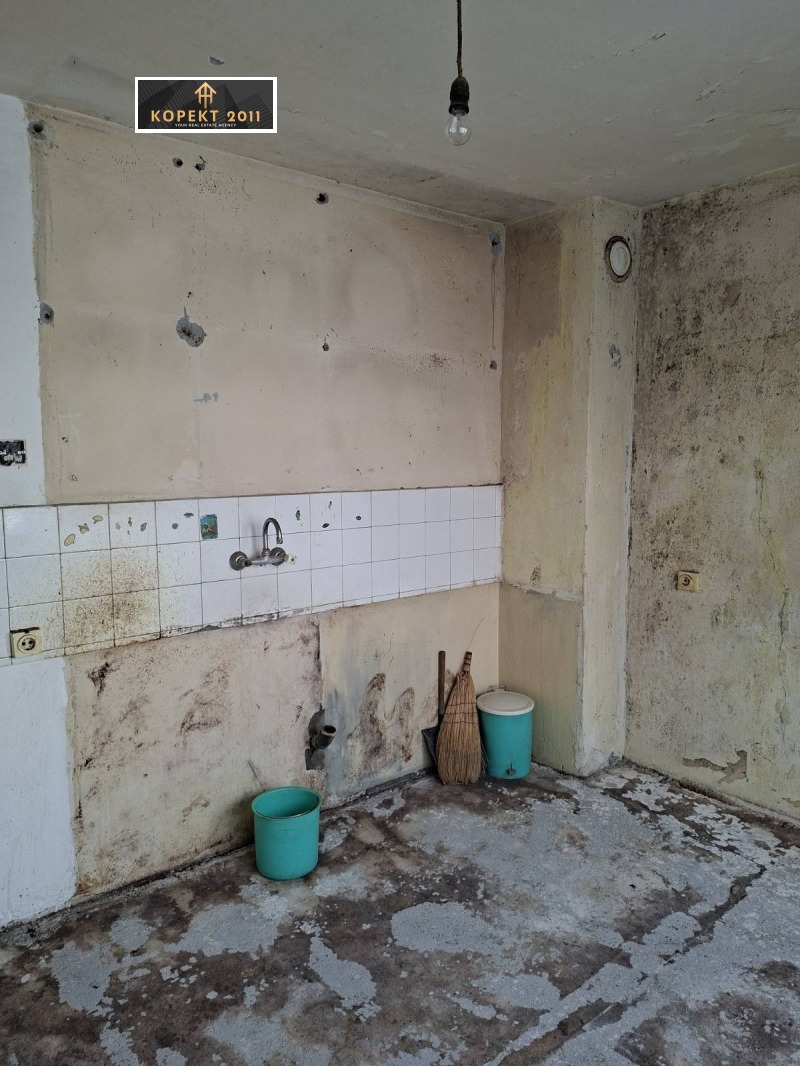 Продава 3-СТАЕН, гр. Русе, Здравец Изток, снимка 2 - Апартаменти - 53593224