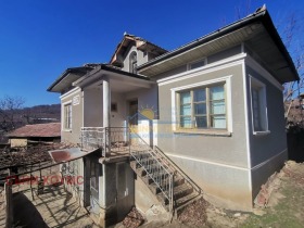 Продажба на имоти в с. Вишовград, област Велико Търново - изображение 7 