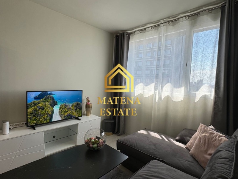 Продава  2-стаен, град София, Център •  119 900 EUR • ID 67518155 — holmes.bg - [1] 