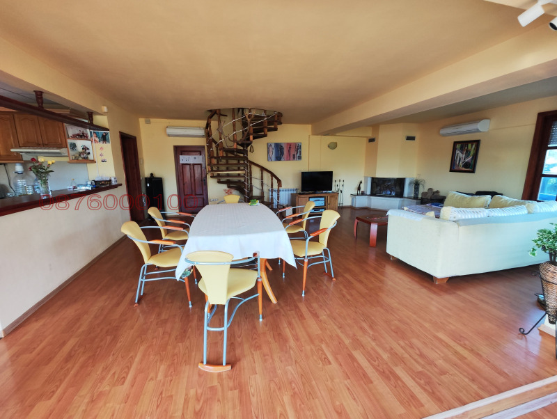 Продава КЪЩА, с. Богорово, област Силистра, снимка 14 - Къщи - 52781254