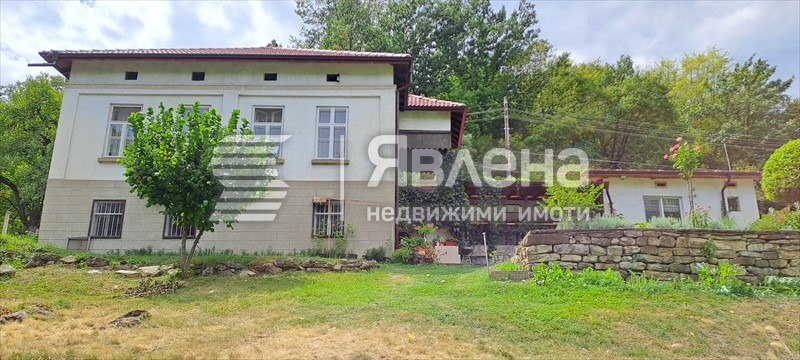 Продава КЪЩА, гр. Тетевен, област Ловеч