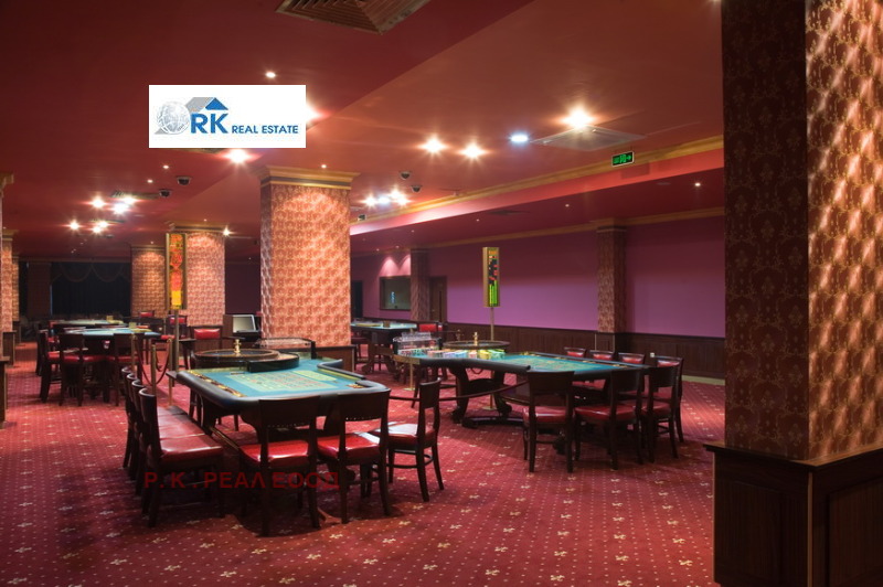 Продава БИЗНЕС ИМОТ, гр. Варна, к.к. Св.Св. Константин и Елена, снимка 3 - Други - 49297101