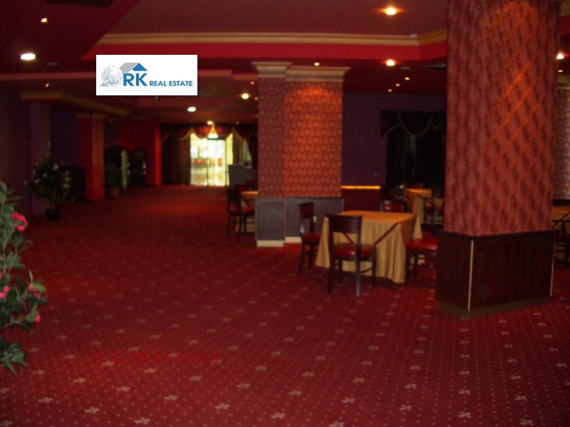 Продава БИЗНЕС ИМОТ, гр. Варна, к.к. Св.Св. Константин и Елена, снимка 13 - Други - 49297101