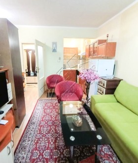 Studio Vazrajdane, Bourgas 2