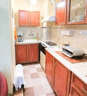Studio Vazrajdane, Bourgas 1