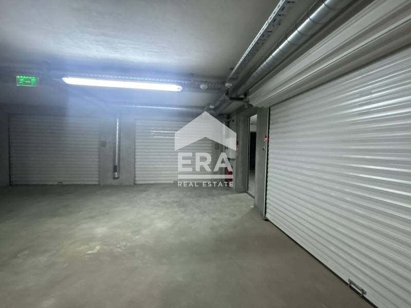 Продава ГАРАЖ, ПАРКОМЯСТО, гр. Варна, Бриз, снимка 7 - Гаражи и паркоместа - 52316016