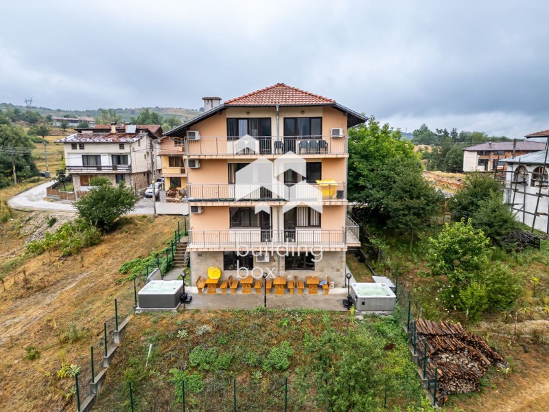Продава  Хотел област Пазарджик , гр. Батак , 630 кв.м | 71590221