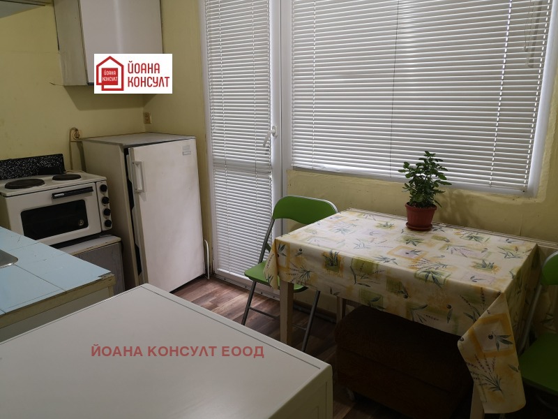 Продава 1-СТАЕН в град Плевен, Дружба 1 - 37 кв.м / 56 000 € » 109 526.48 лв., ЙОАНА КОНСУЛТ ЕООД