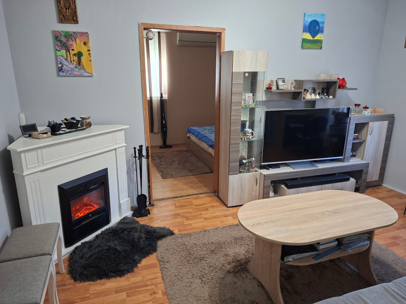 Продава 2-СТАЕН в град София, Красна поляна 1 - 41 кв.м / 120 000 € » 234 699.60 лв., АГЕНЦИЯ 'ТЕМЕНУГА' НЕДВИЖИМИ ИМОТИ