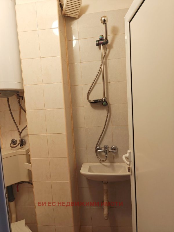 Продава ЕТАЖ ОТ КЪЩА | Imot.bg — изображение 7