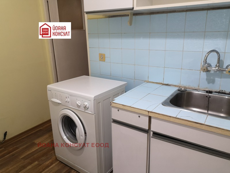 Продава  1-стаен град Плевен , Дружба 1 , 40 кв.м | 20526937 - изображение [2]