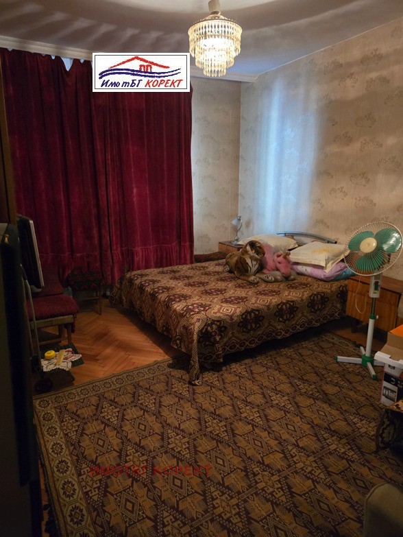 De vânzare  2 dormitoare Sofia , Țentâr , 96 mp | 34035140 - imagine [4]