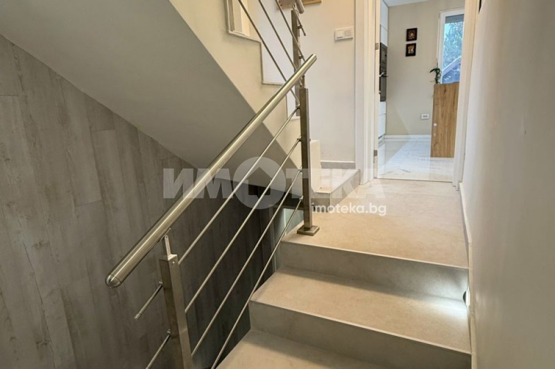 Продава КЪЩА, гр. София, с. Войнеговци, снимка 5 - Къщи - 49540728