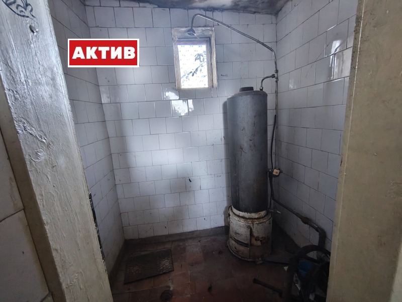 Продава КЪЩА, гр. Търговище, Боровец, снимка 6 - Къщи - 52741022