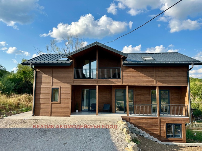 Продава КЪЩА, с. Райово, област София област