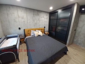 1 dormitor Ialta, Ruse 4