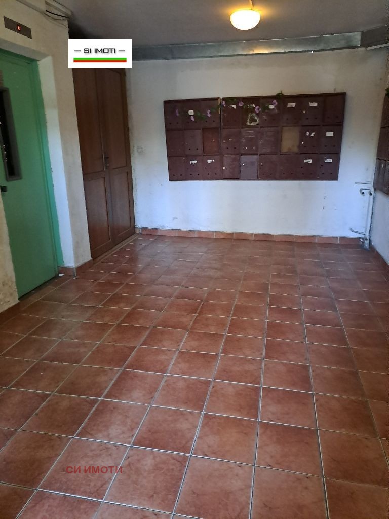 Продава 1-СТАЕН, гр. София, Люлин 5, снимка 2 - Апартаменти - 53615226