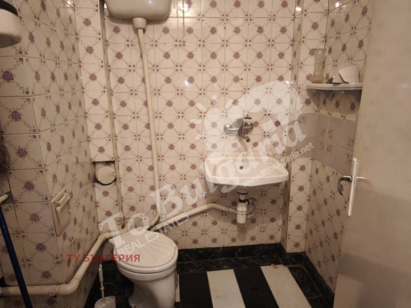 Продава 2-СТАЕН, гр. Велико Търново, Център, снимка 7 - Апартаменти - 52509416