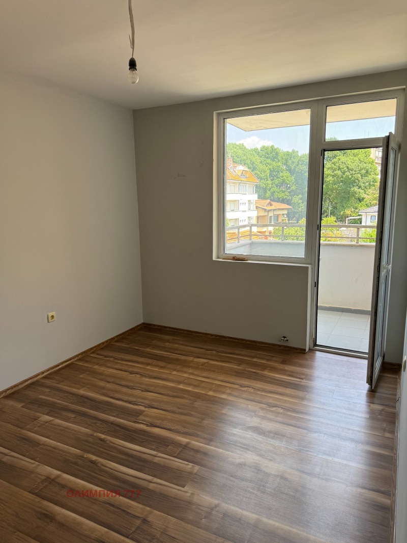 Eladó  2 hálószobás Pleven , Sirok centar , 90 négyzetméter | 73073072 - kép [4]