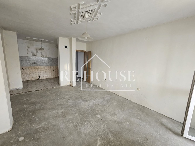 Продава  3-стаен град Варна , Лятно кино Тракия , 102 кв.м | 18520167