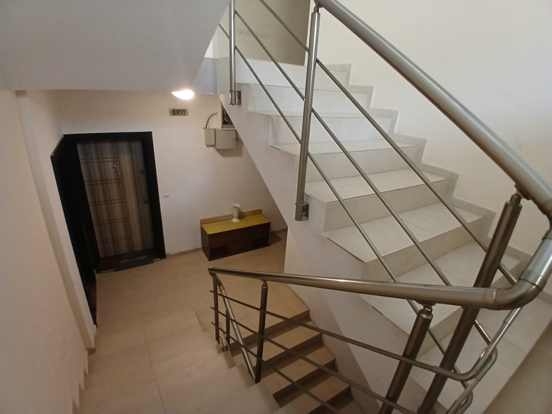 Продава 3-СТАЕН, гр. Варна, Виница, снимка 2 - Апартаменти - 52221203