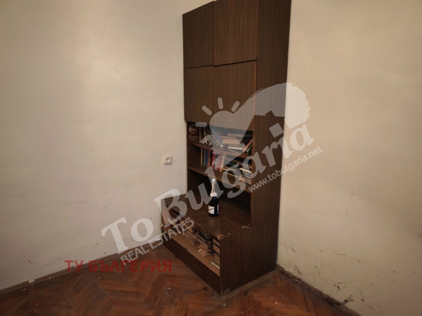 Продава 2-СТАЕН, гр. Велико Търново, Център, снимка 2 - Апартаменти - 52509416