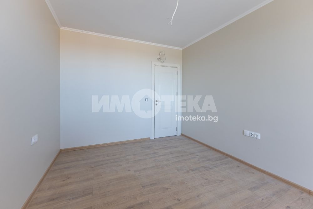Продава 2-СТАЕН, гр. Варна, к.к. Св.Св. Константин и Елена, снимка 3 - Апартаменти - 54969612