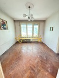 Продава  3-стаен град Плевен , Идеален център , 69 кв.м | 42082004