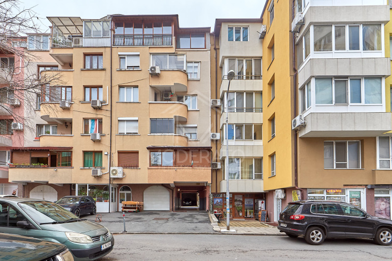 Продава  2-стаен град Бургас , Лазур , 67 кв.м | 81367852 - изображение [13]