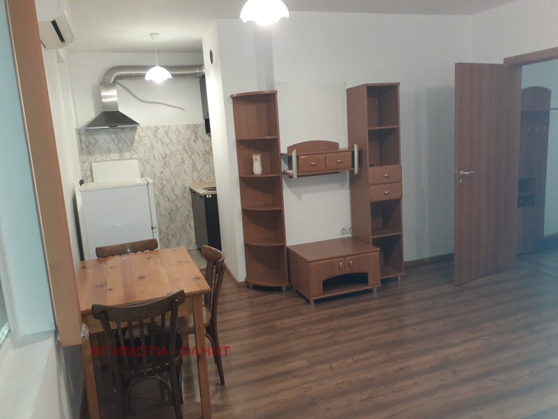 Продаја  1 спаваћа соба Софија , Дарвеница , 69 м2 | 27623984