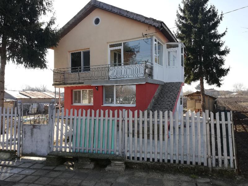 Продава  Къща област Добрич , с. Дъбовик , 150 кв.м | 47833900 - изображение [2]