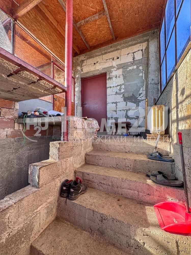 Продава КЪЩА, с. Маноле, област Пловдив, снимка 8 - Къщи - 52910459