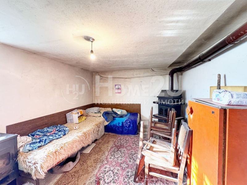 Продава КЪЩА, с. Маноле, област Пловдив, снимка 9 - Къщи - 52910459