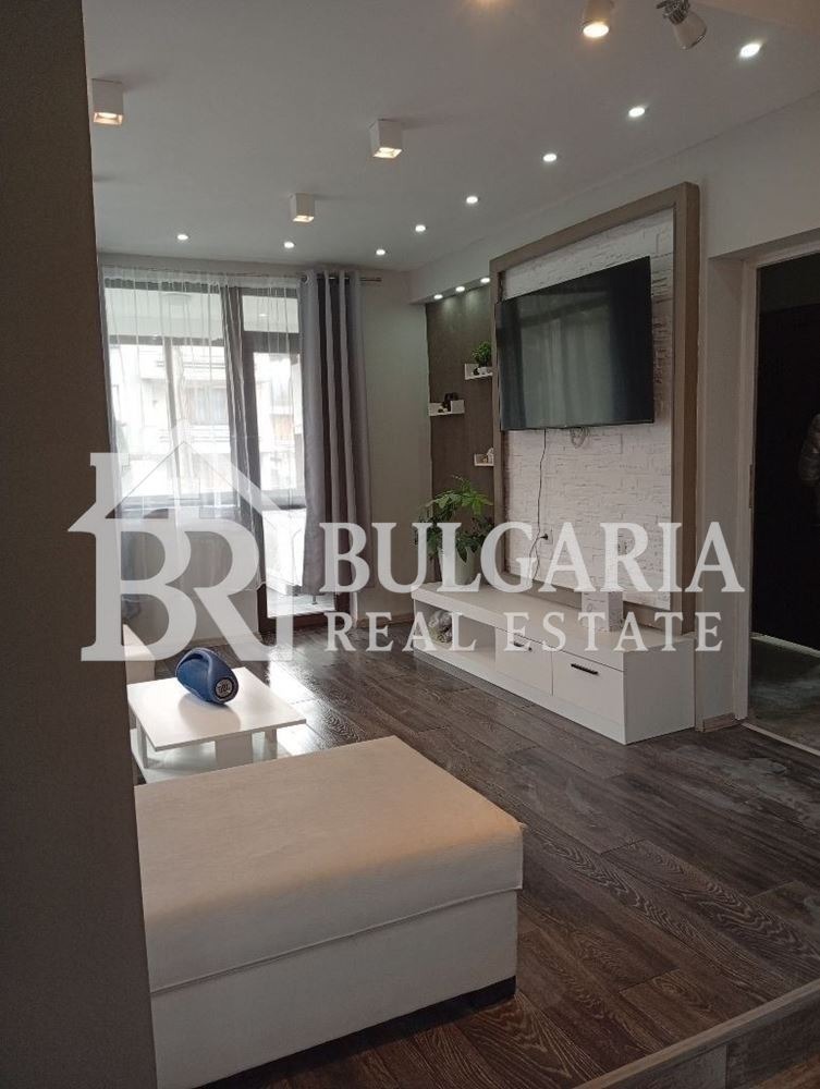 Продава КЪЩА, с. Орешак, област Ловеч, снимка 7 - Къщи - 54412165