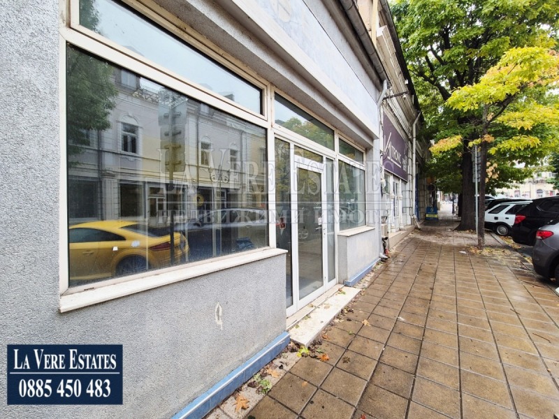 Satılık  Mağaza Ruse , Centar , 38 metrekare | 44277893
