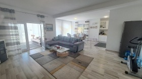 Продава къща област Добрич с. Соколово - [1] 