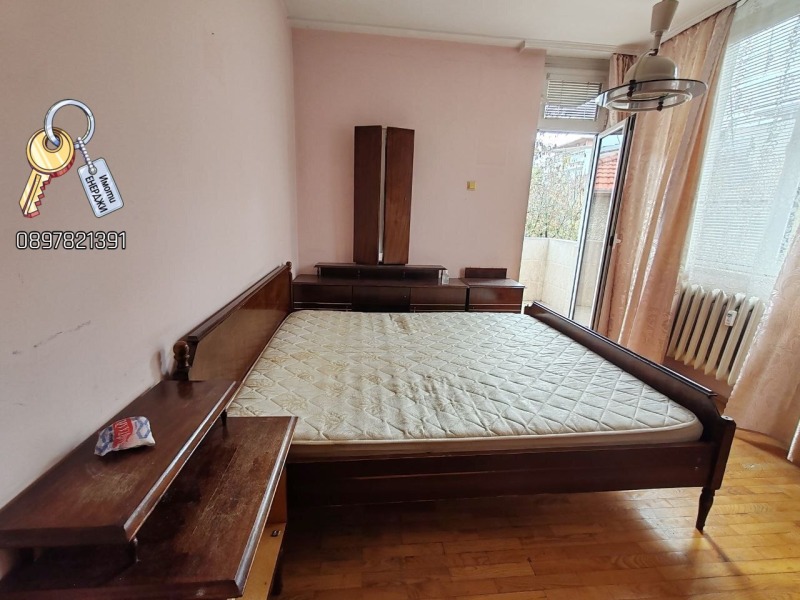 Продава 3-СТАЕН, гр. Плевен, Идеален център, снимка 10 - Апартаменти - 52430458