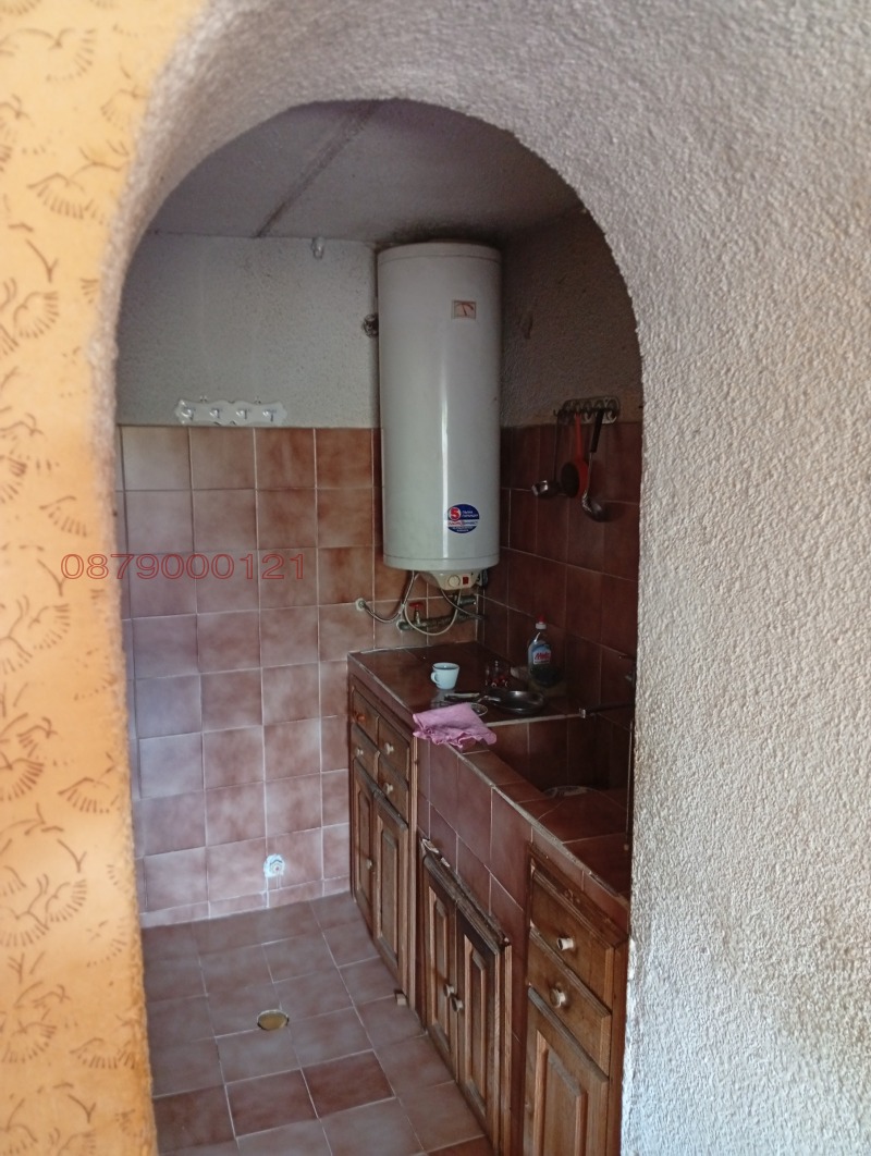 Продава КЪЩА, с. Копривлен, област Благоевград, снимка 11 - Къщи - 52781297