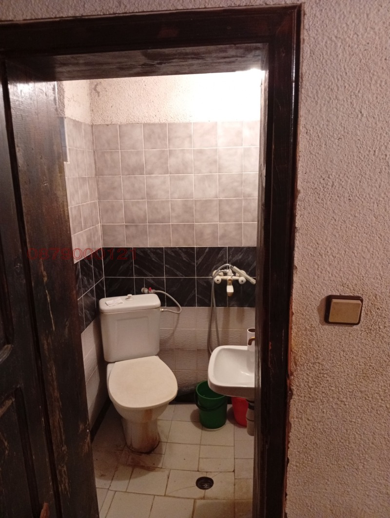 Продава КЪЩА, с. Копривлен, област Благоевград, снимка 13 - Къщи - 52781297