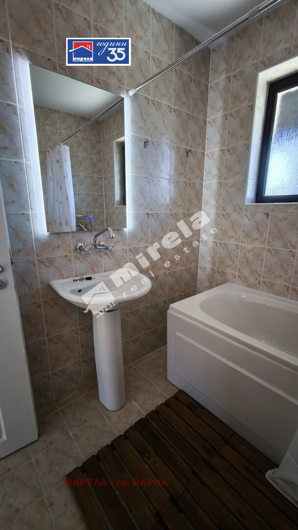 Продава КЪЩА, с. Църква, област Добрич, снимка 12 - Къщи - 54452486