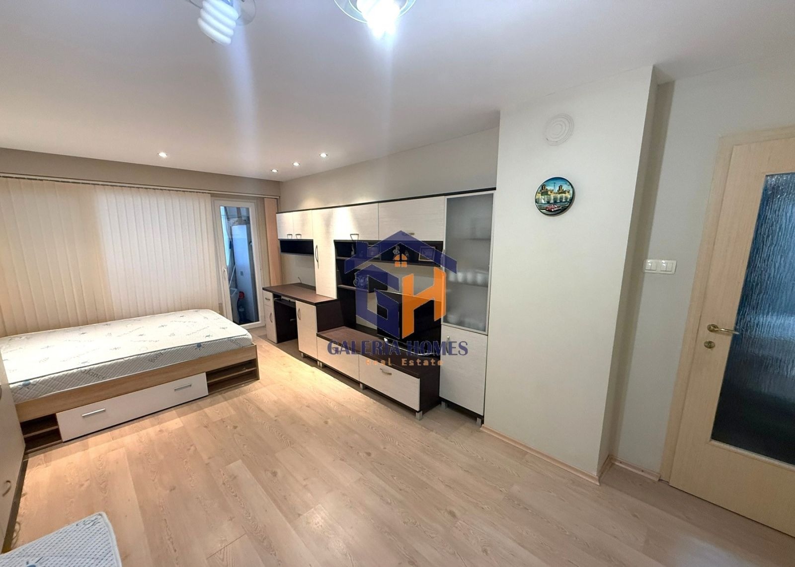 Продава 2-СТАЕН, гр. Бургас, Изгрев, снимка 3 - Апартаменти - 55986823