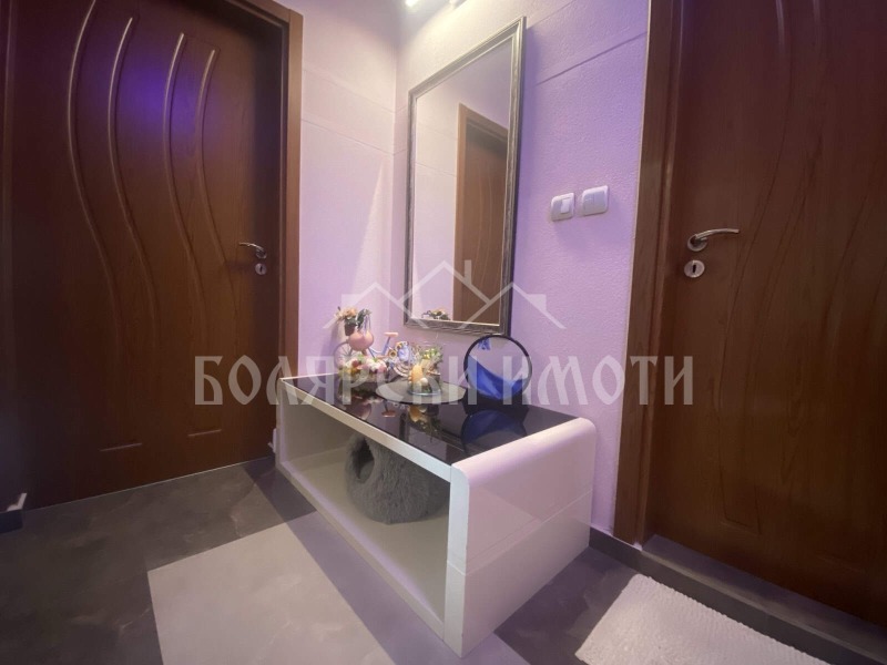 Продава 3-СТАЕН, гр. Велико Търново, Център, снимка 9 - Апартаменти - 53234210