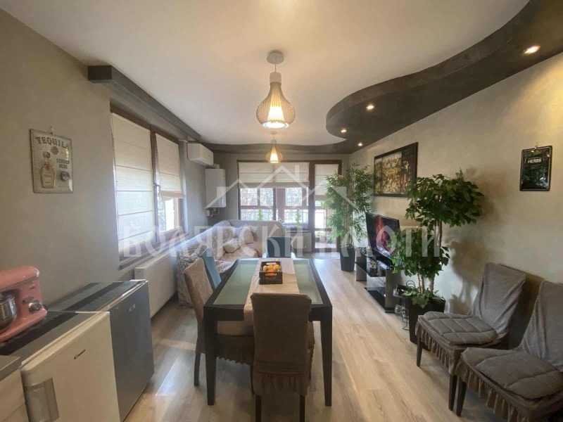 Продава 3-СТАЕН, гр. Велико Търново, Център, снимка 3 - Апартаменти - 53234210