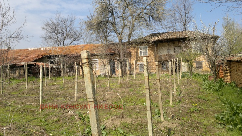 Продава  Къща област Велико Търново , с. Масларево , 150 кв.м | 79669057 - изображение [2]