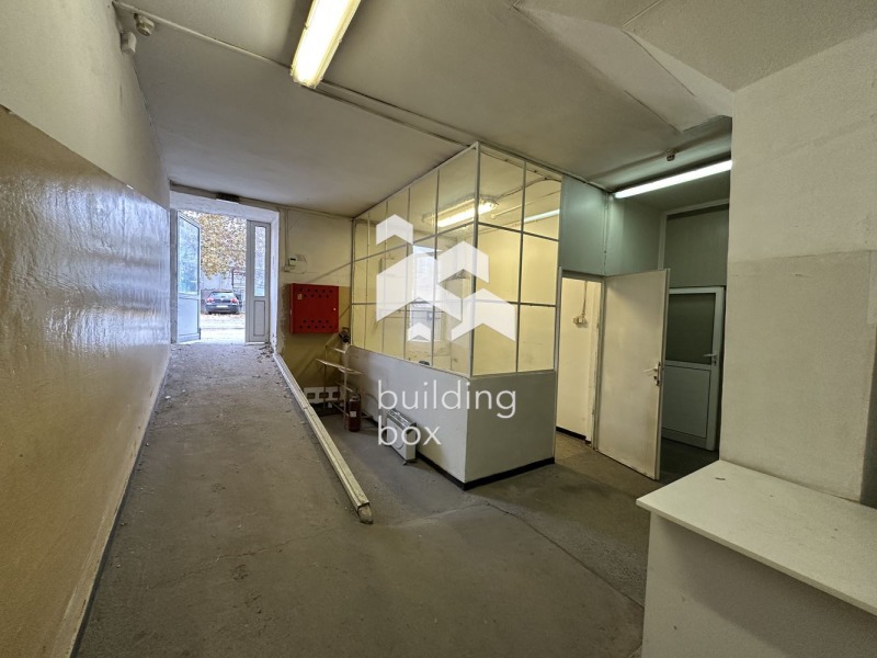 Продава СКЛАД, гр. Пловдив, Гагарин, снимка 4 - Складове - 53165772