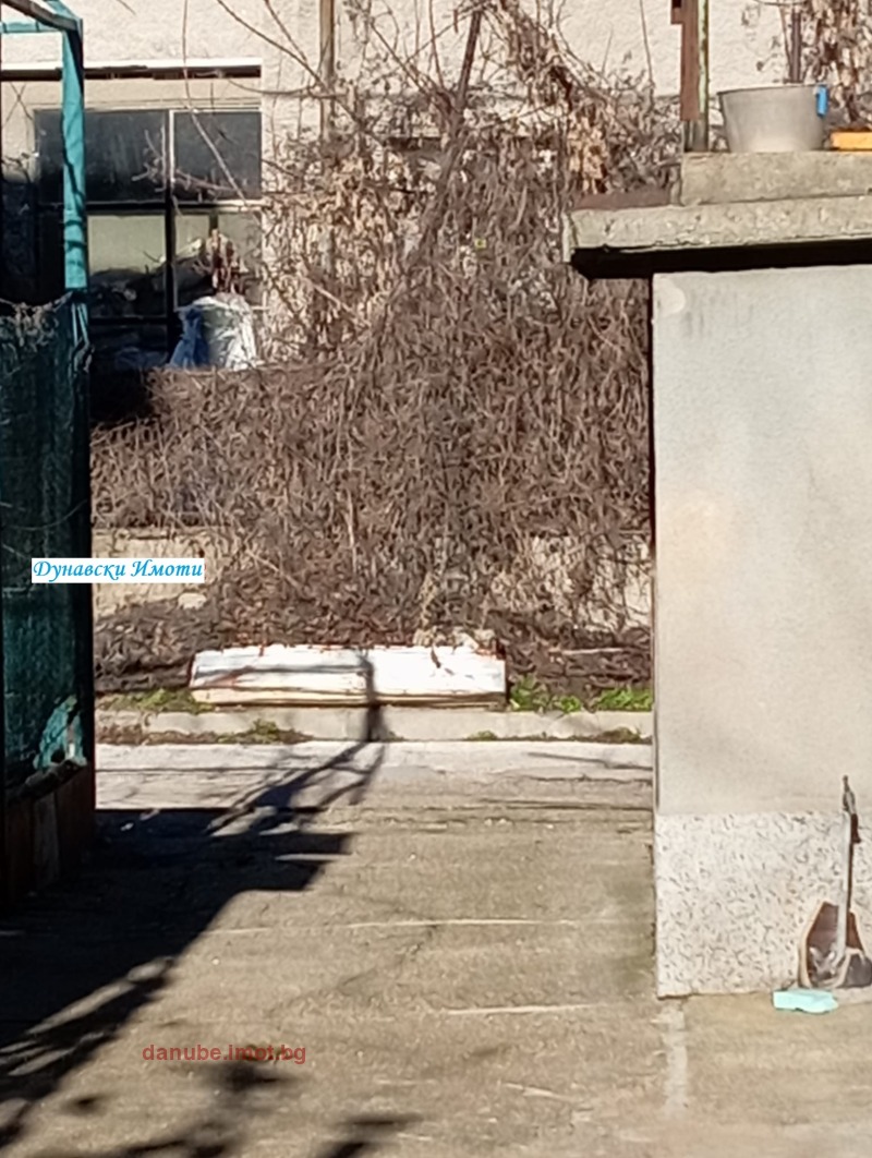 Продава ГАРАЖ, ПАРКОМЯСТО, гр. Русе, Дружба 1, снимка 5 - Гаражи и паркоместа - 53154111