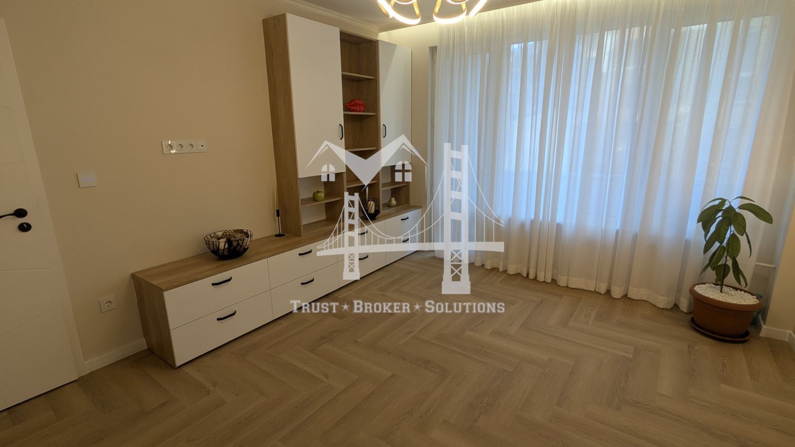 Продава 4-СТАЕН, гр. София, Докторски паметник, снимка 14 - Апартаменти - 53707342